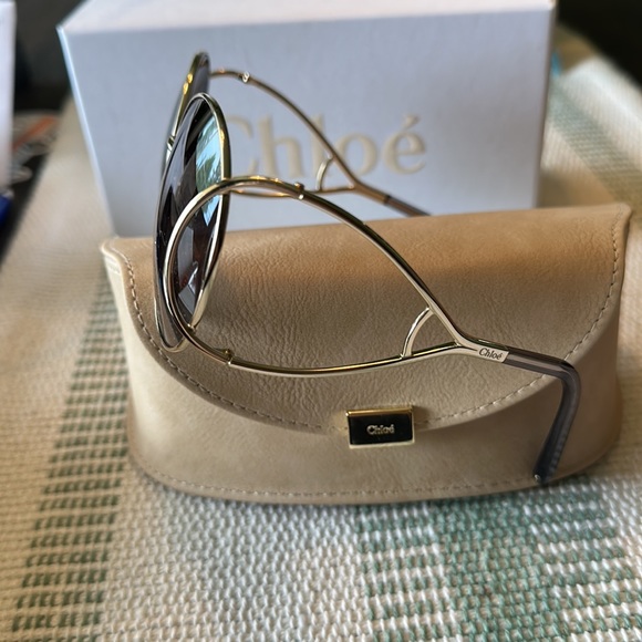 NWOT Authentic Chloe sunglasses! - Picture 6 of 6